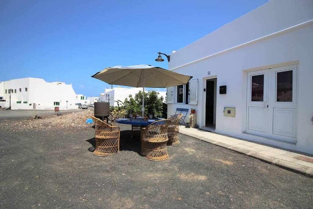 Casa Alejandra Con Terraza Y Barbacoa Villa เอลโกลโฟ ภายนอก รูปภาพ